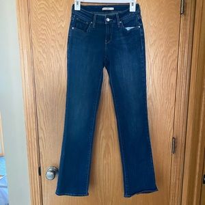815 Levi’s curvy bootcut
